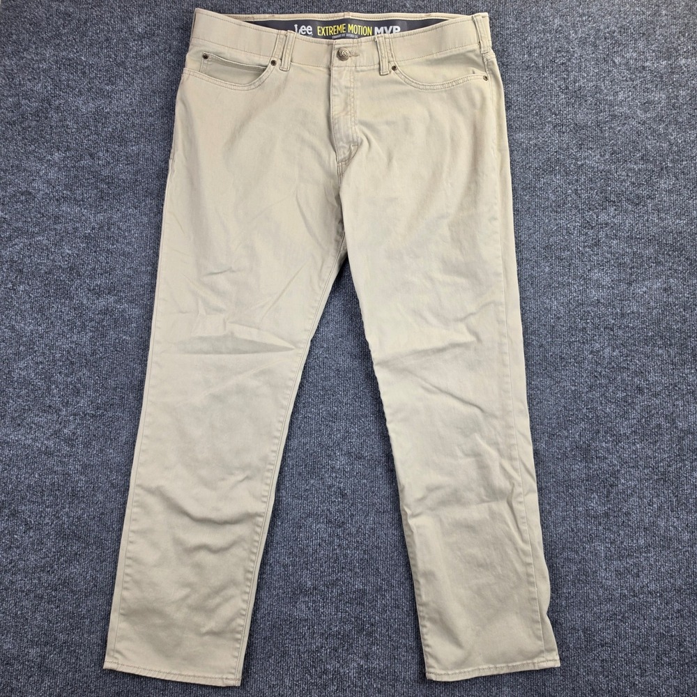 Lee Extreme Motion MVP Straight Fit Tapered Leg Pants Men's 38x32 Khaki Tan